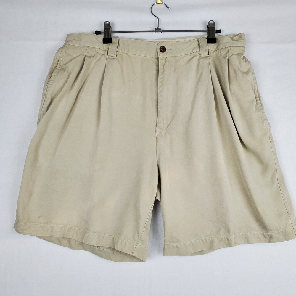Tommy Bahama Chino Shorts Men's 36 Beige Silk High-Rise Pleated Trendy‎ Casual